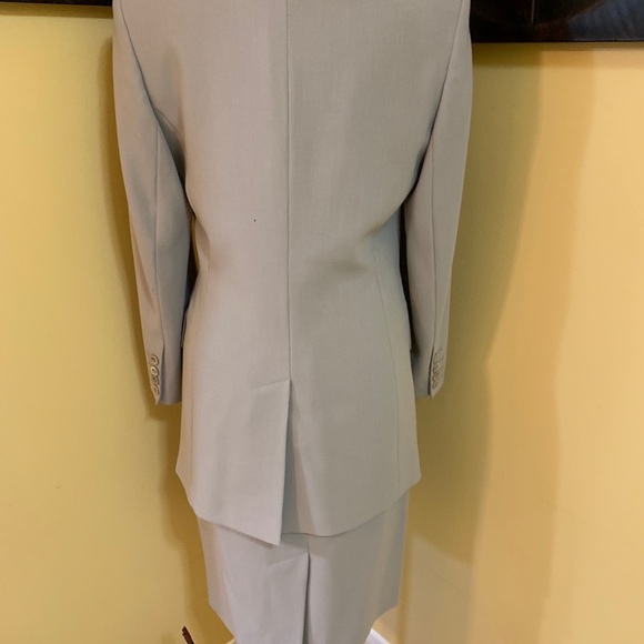 Jaegar 2 piece suit - Picture 5 of 12